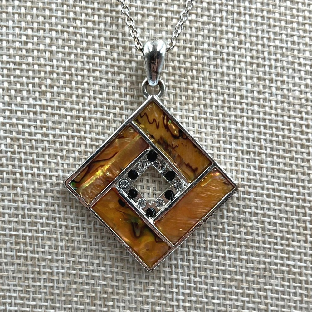 KC Modernist Faux Amber Resin Rhombus Pendant Necklace Silver‎ Tone Rhinestone